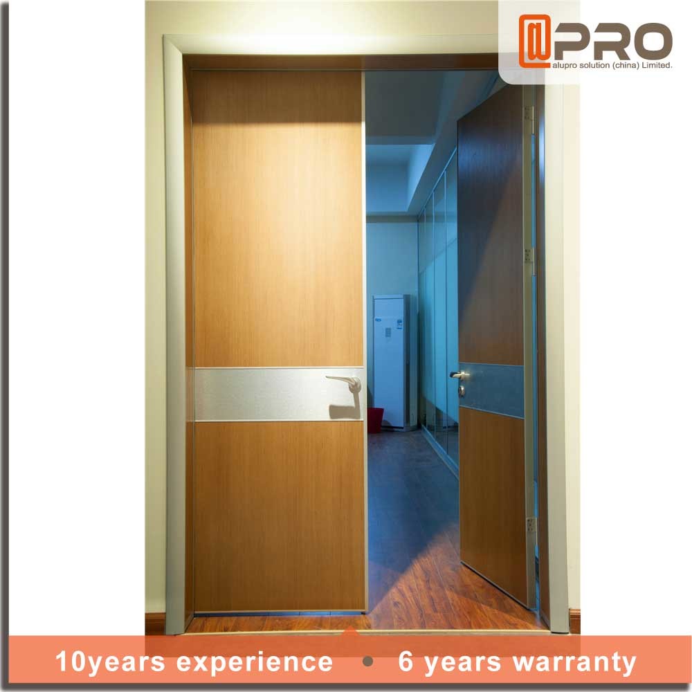 Quality Break Resistance MDF Interior Doors Eco Friendly With Handles And Hinge for sale