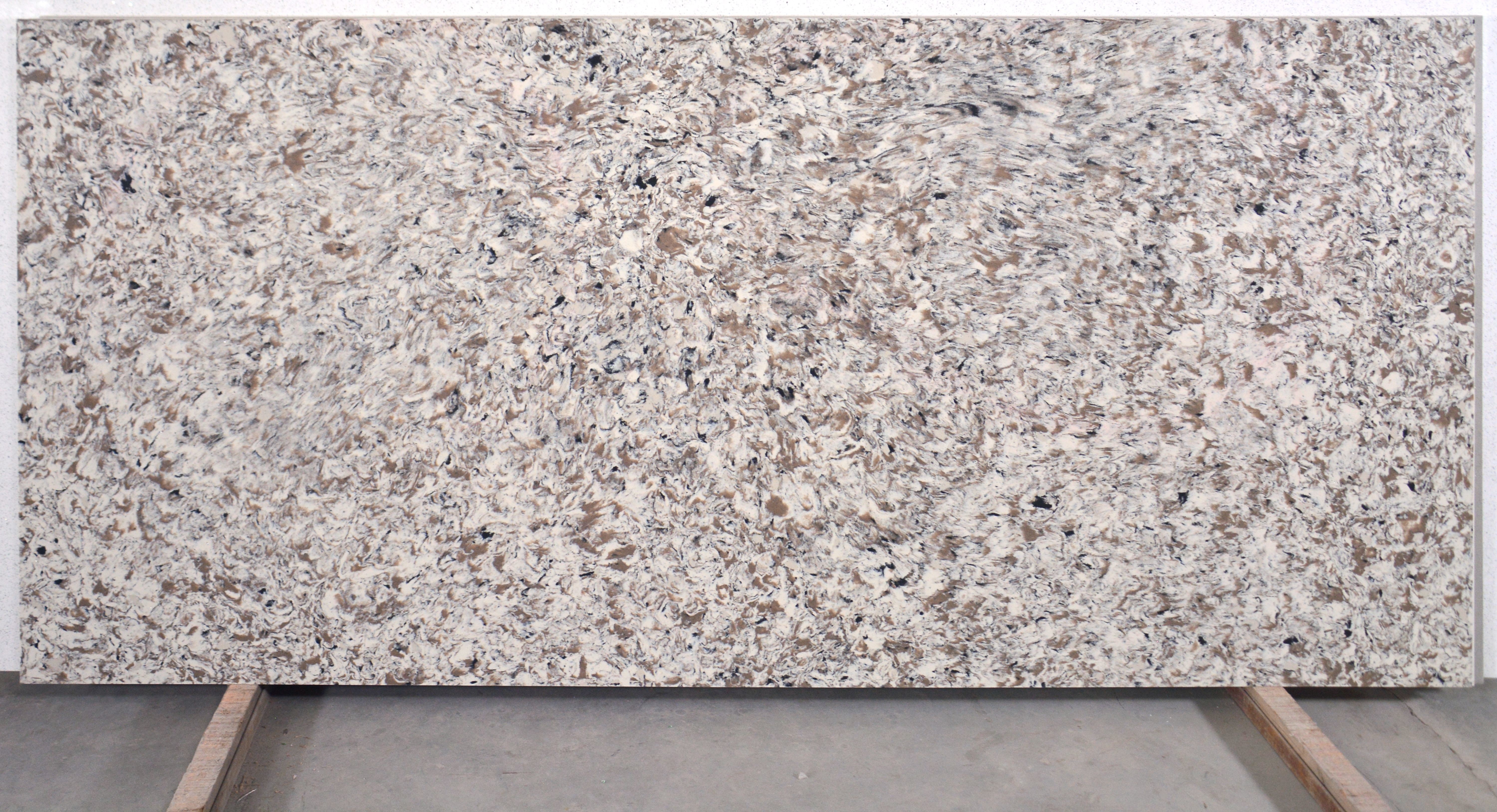 Quality Engineered Synthetic Mix Color Quartz Countertops 7 Mohs Hardness for sale