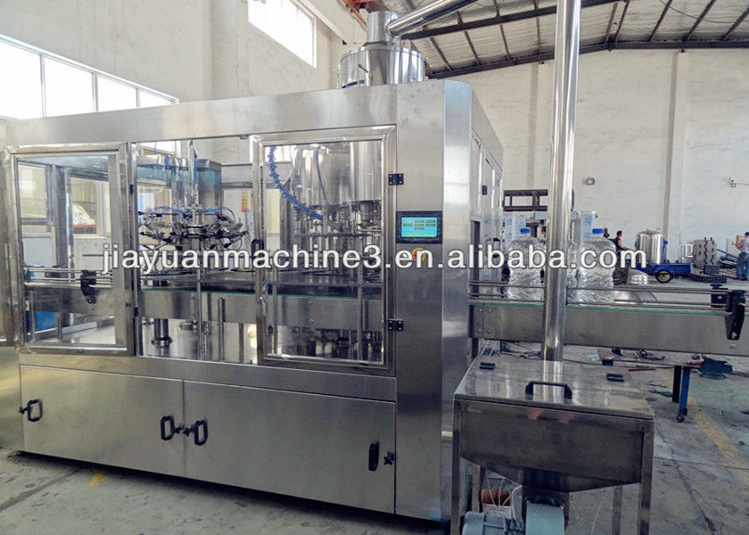 Quality Automatic Carbonated Beverage Filling Machine With Clip Bottleneck Technology for sale