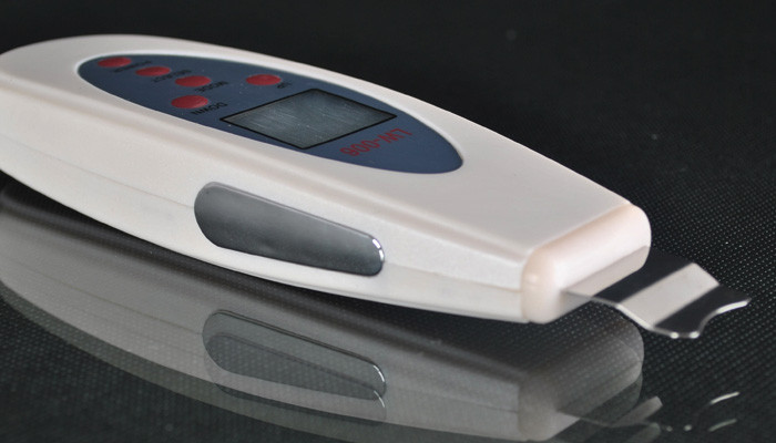 Quality Facial Deep Cleaning Ultrasonic Beauty Equipment , LCD Ultrasound Skin Scrubber for sale