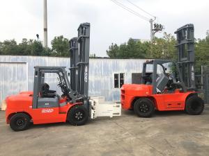 Quality ISUZU Engine 4000kg Load Industrial Forklift Truck For Warehouse for sale