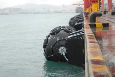 Quality Yokohama Floating Pneumatic Rubber Marine Fender Inflatable Type for Barges for sale
