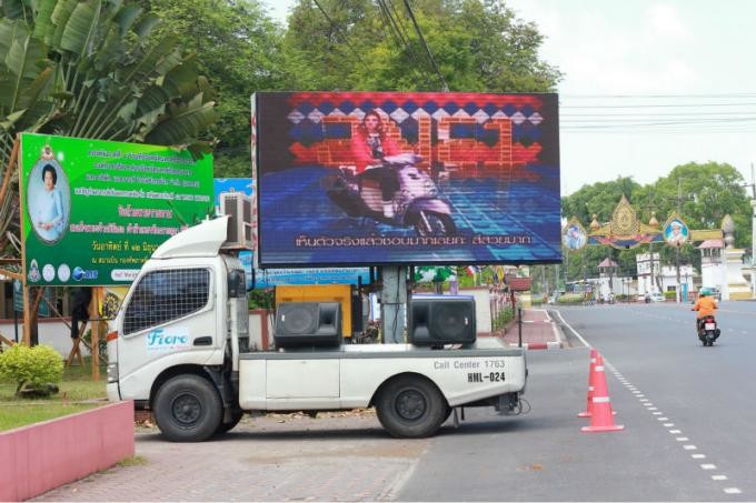 Quality P4 1921 Truck Mobile LED Display High Definition 1920Hz for sale