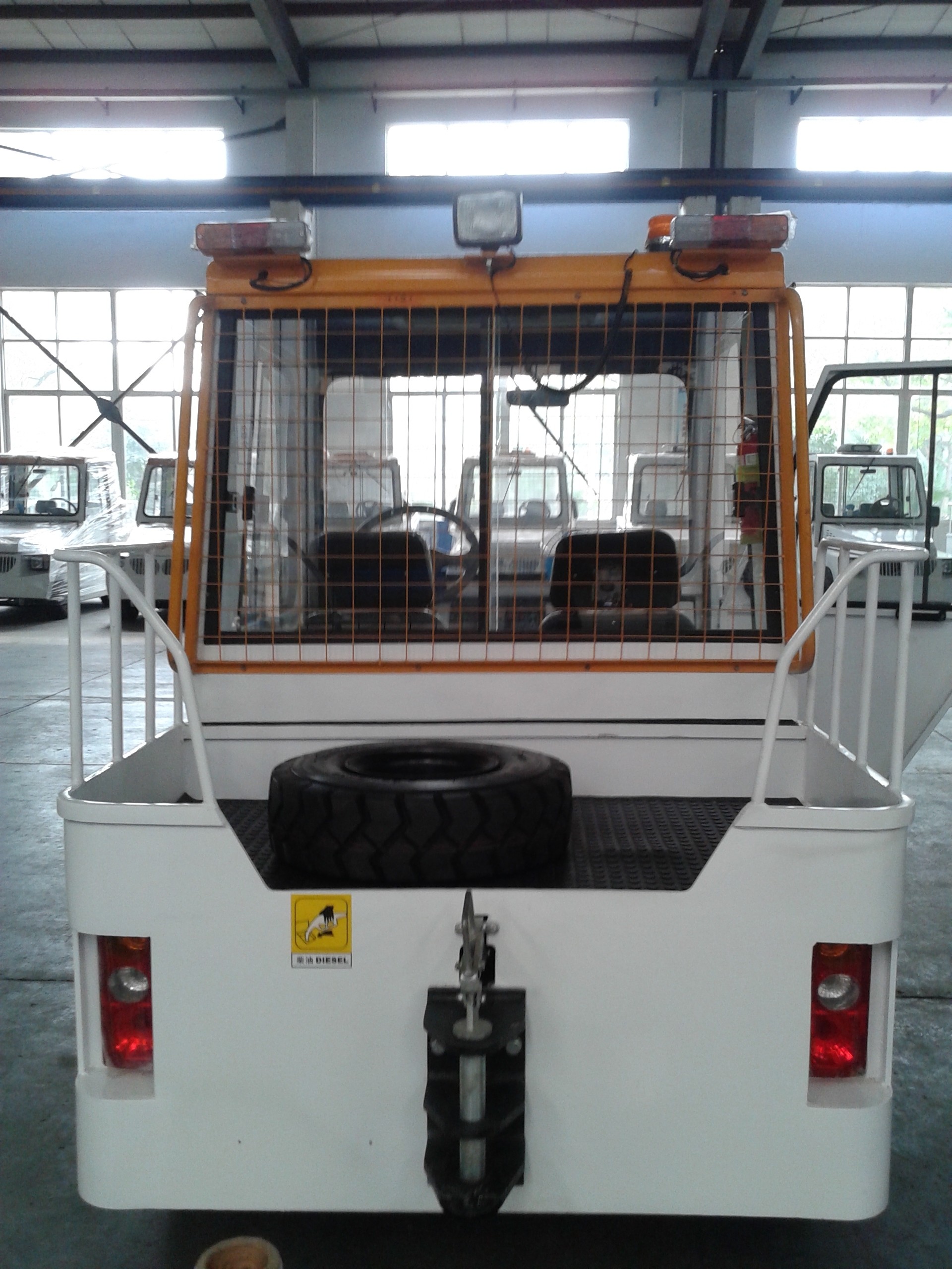 Quality Lithium Battery Electric Baggage Tractor , Aircraft Tow Truck HFDQY250E for sale