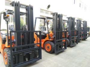 Quality Automatic Transmission Diesel 2.5 Ton Diesel Forklift With Double / Triplex Full Free Mast for sale
