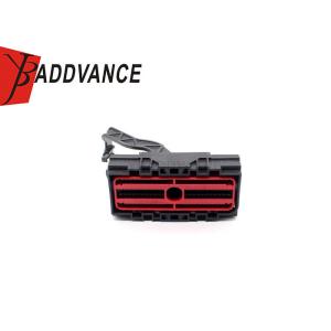 China 80 Pin EPC R62004-001 R62004001 Female Sealed ECU Connector For Car on sale