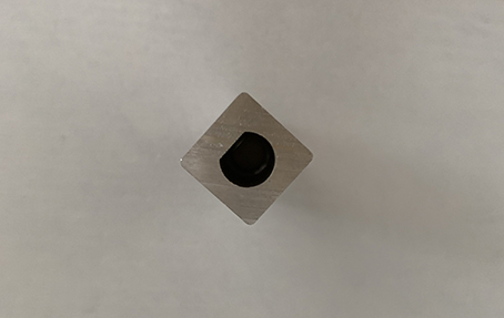 Square Column With Oval Hole CNC Machining Components Source Material