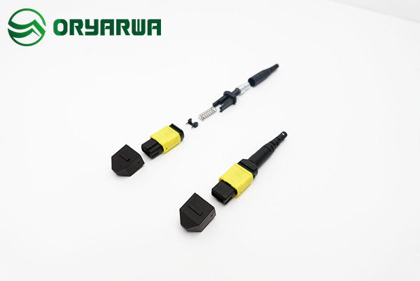 OEM Singlemode Male MPO Fiber Connector 3.0mm Low Insertional Loss