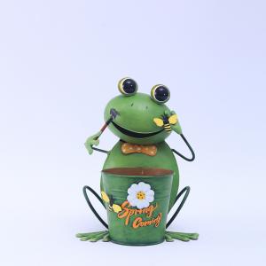Quality ODM Exquisite Metal Frog Ornaments / Metal Frog Figurines With Bucket for sale
