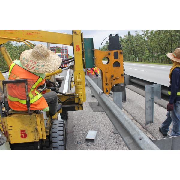 Hydraulic Hammer Pile Driver Machine For Highway Guardrail Installation