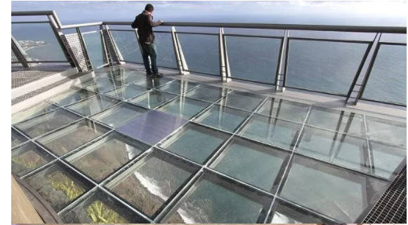 Modern Aluminum Frame Mirror With Flat Polished Edges