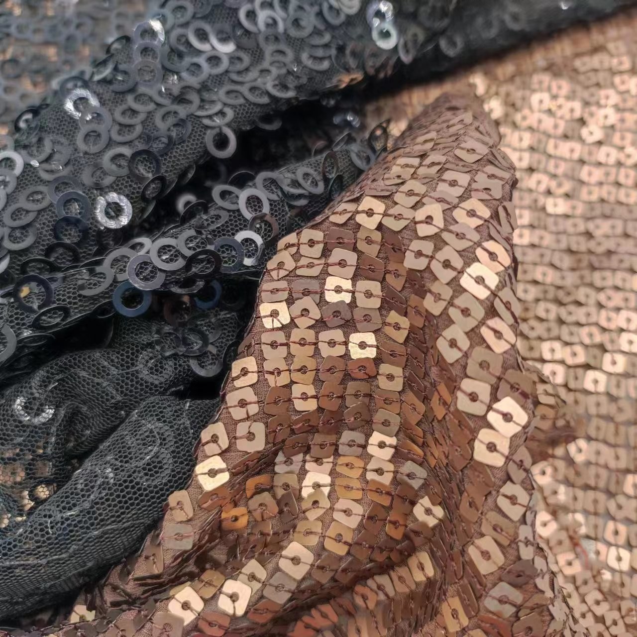 100% Cotton Mesh Knitted Encrypted Sequin Fabric 75Dx75D 3mm Bead