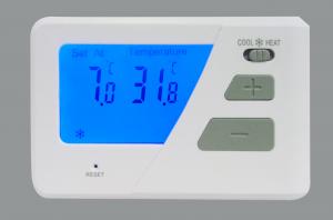 China Wall Mount Digital Room Thermostat With 2 X AAA 1.5V Lithium Batteries , 118 X 80 X 26 mm on sale