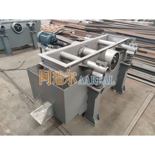 Stainless Steel 316L High Frequency Vibrating Frame Flat Vibrating Screen Machine For Paper Pulp Filtration