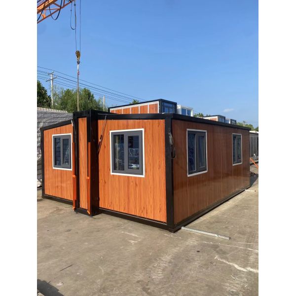 Q235B Steel Lightweight Collapsible Tiny Prefab Folding House PVC Window