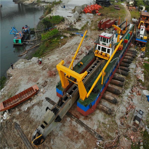 High Capacity 24 Inch Cutter Suction Dredger with Booster Station