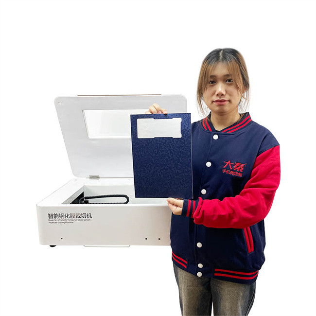 Daqin Mobile Tempered Glass Screen Protector Laser Cutting Machine For Latest Cutting Die And Graphic Data