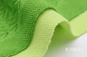 China Durable Polyester Recycled Wool Yarn Multipurpose Fluffy Elastic on sale