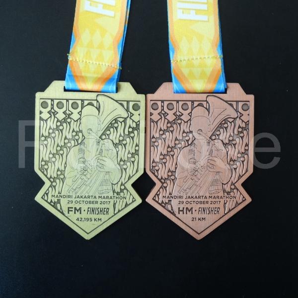 Buy Indonesia city running competition medal customization, production of Marathon Medal of Honor, antique bronze medal at wholesale prices