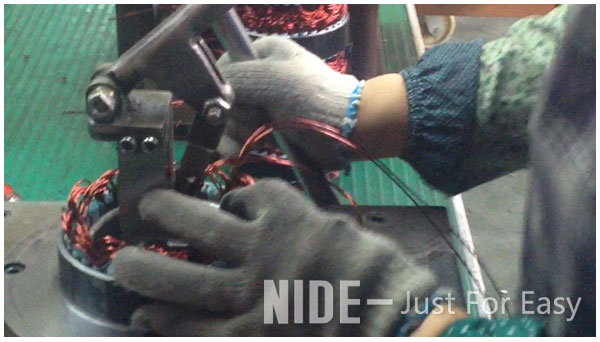 Automotive alternator stator winding machine.jpg