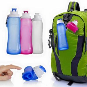 China Best Outdoor Promotion Gifts Stainless Steel Hook Portable Foldable Silicone Drinking Water Bottle of Travelling Product on sale