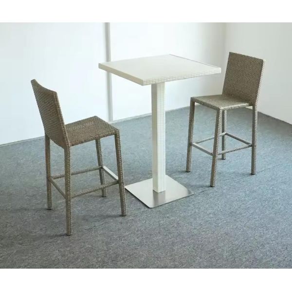 Hotel Rattan High Table And Chairs OEM Wicker Bar Stools With Backs