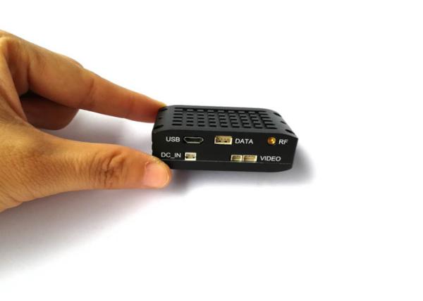 Buy Mini COFDM HD Wireless Transmitter , Low Latency UAV Video Transmitter at wholesale prices