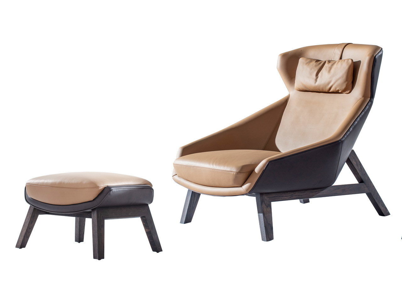 Down feather filled in Leather upholstered cushion Armchair sofa with Oak wood frame for Hotel lobby reception furniture