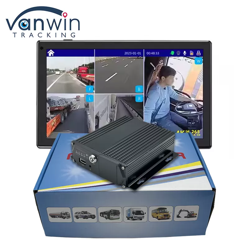 4 Channel SD Card Mobile DVR Dual Card Dual Standby For Vehicle Monitoring