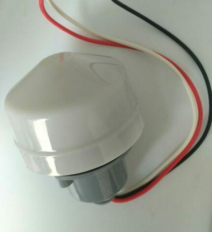 Buy Light Control Sensor Switch For Sodium Or Mercury Or Matal Halogen Lamp 10-45Lux Sensor Controller Automaticly at wholesale prices