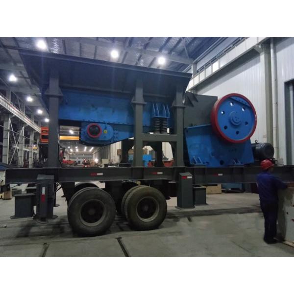 Hard Rocks Wheel 200t/H Mobile Crushing Plant