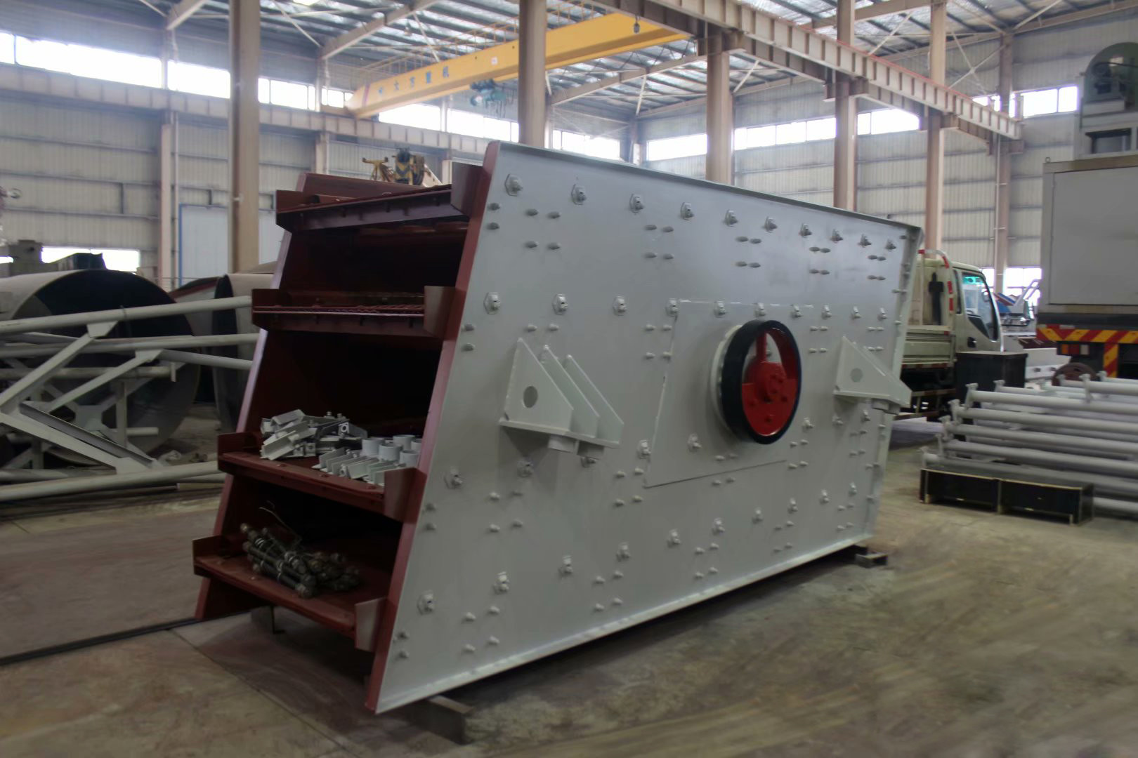 Mining Ore Slag Vibrating Screening Machine With Four Deck