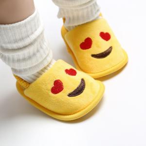 Quality New fashion 2019 Flannel cute smile indoor prewalk boy girl crib baby sandals for sale