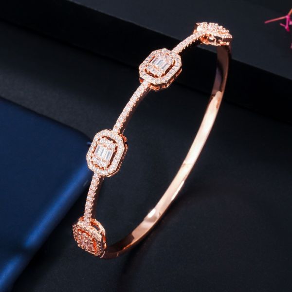 Bridal Bangles Classical Charm Shinny AAA CZ Bracelet Multicolor New Design Jewelry for Women Party