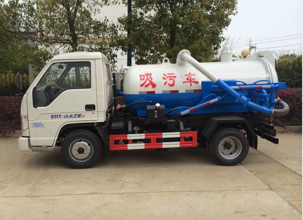 2500 Gallons sewage suction truck sino 4x2 sewage collector tank truck 10cbm