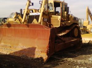 Quality Used CAT Crawler Bulldozer D9N Original One for sale