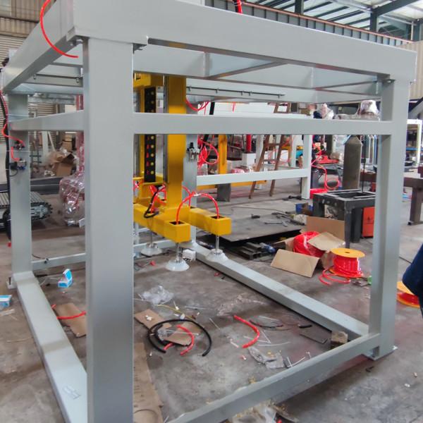 Buy 30 S/piece Unloading Speed Slabs Loading Unloading Machine With Emergency Stop Button And Servo Motor Driving Core at wholesale prices