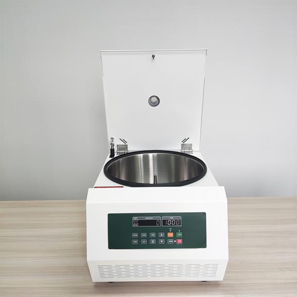 Versatile Laboratory Centrifuge 5000rpm for Various Applications in Schools and Hospitals