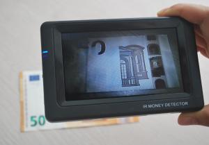 China counterfeit detectors,banknote detectors,money detectors,currency detectors IR counterfeit money detector on sale