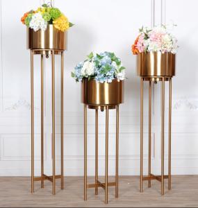 China Luxury vase gold metal decorative flower vase with metal stand perfects for wedding decor on sale