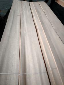 China Interior Decoration 0.5mm Wood Grain Veneer Laminated Natural White Oak on sale