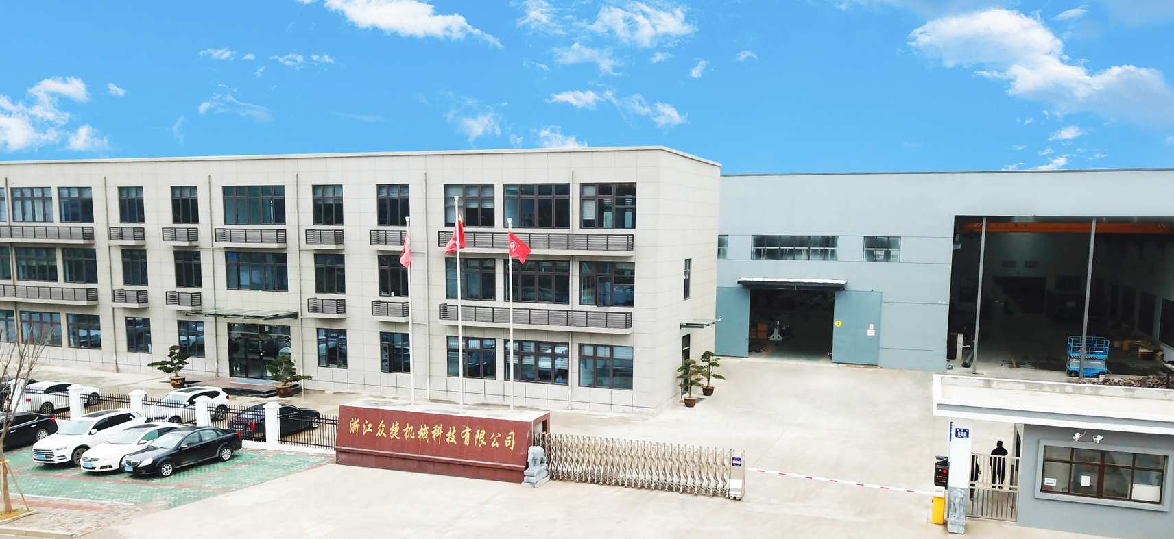Double-screw Design PVC Based WPC Extrusion Line240 and Long Service Life Guaranteed