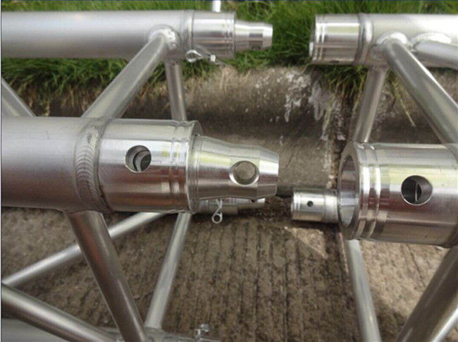 Different Degree Aluminum Spigot Flat Pin Truss 250*250*3m Length For Indoor Show And Wedding