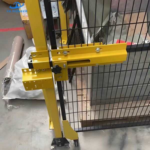 Flexible Workshop Fence with Customizable Height and Width Options for Enhanced Space Utilization and Safety