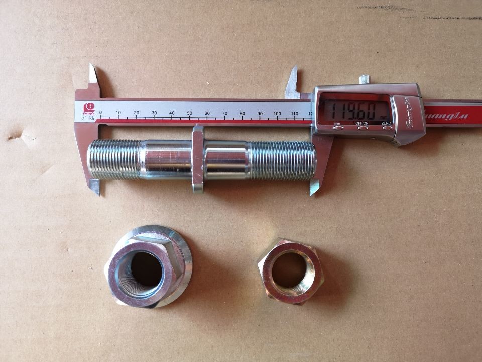 1423370691 ISUZU CXZ Parts Pin Of Trailer Wheel Bolt Combine With Nuts To Assembly