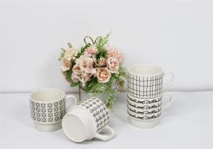 China Four mugs set in new bone china with metal frame for home/office use ceramic coffee mugs on sale