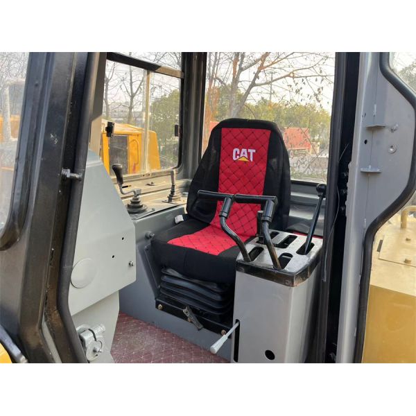 Used CAT Caterpillar D7G Crawler Tractor Bulldozer Good Condition With Blade And Ripper