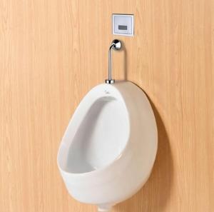 Quality Bathroom accessories ceramic hunt type urinal for sale
