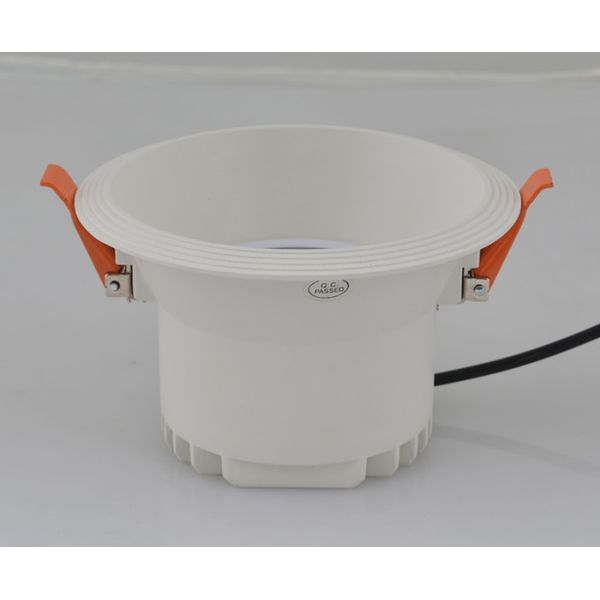 SAMSUNG or SANAN LEDs ADC12 Die-cast Aluminum0-10V dimmable and DALI dimmable available High CRI > 90