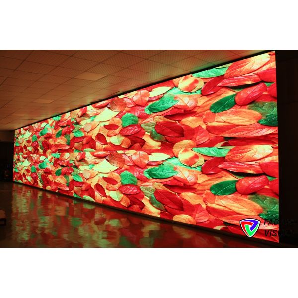 Small Pixel Pitch LED Display with 360000dots/m2 Density and CE/ROHS/FCC Approved Standard